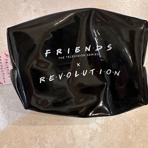 Makeup Revolution Friends Cosmetic bag NWT - Picture 3 of 7